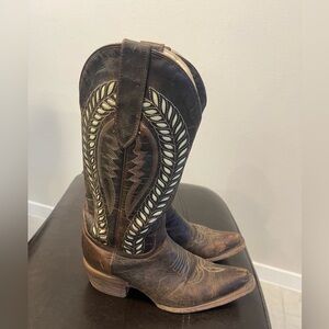 Arango leather western leaf inlay cut outs boots US 6